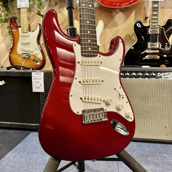 Guitare Fender Stratocaster USA Standard 1995 Candy Red Matching Headstock