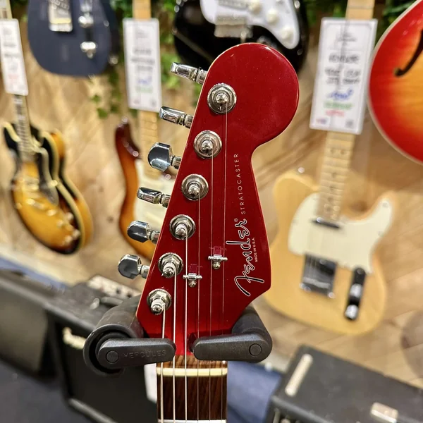 Guitare Fender Stratocaster USA Standard 1995 Candy Red Matching Headstock