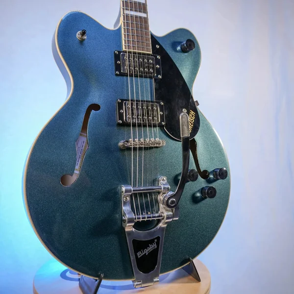 Guitare Gretsch Streamliner G2622T