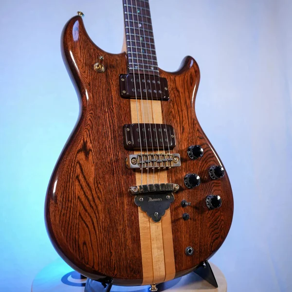 Guitare Ibanez Musician MC300 Japon