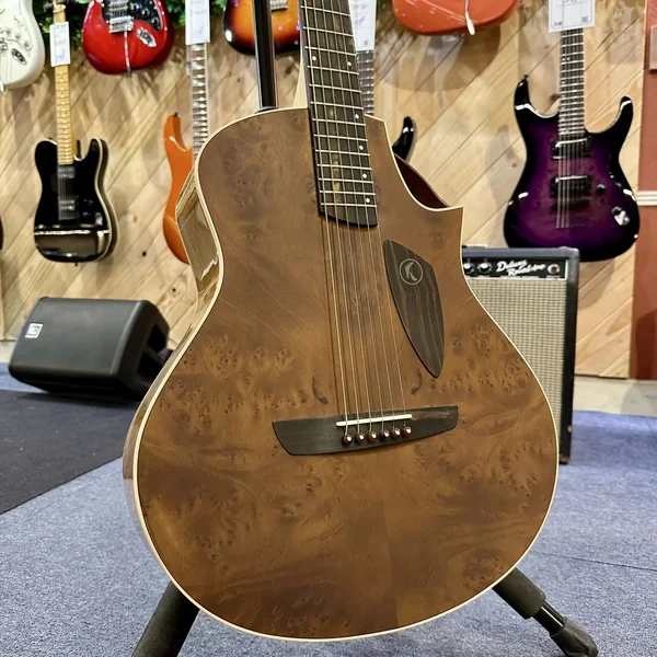 Guitare Kopo Cardiff #4