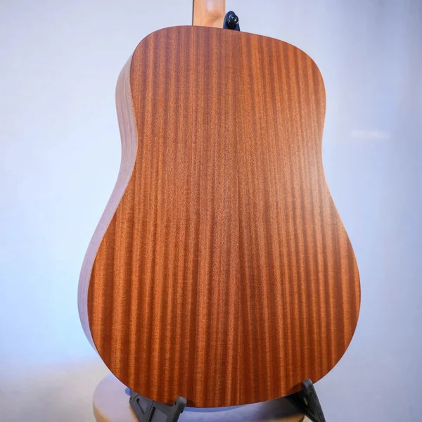 Guitare Lag Tramontane T70D