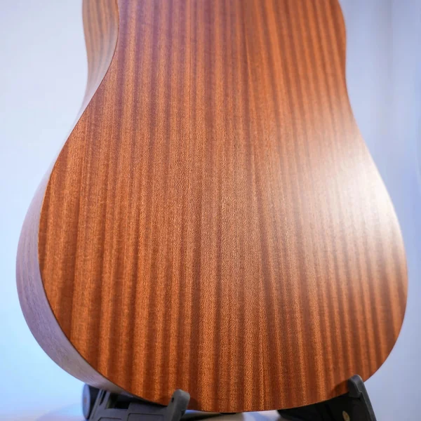 Guitare Lag Tramontane T70D
