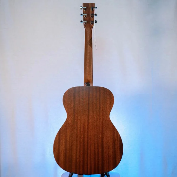 Guitare Martin 000-10E
