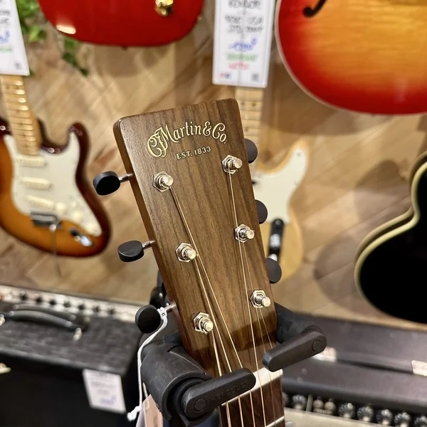 Guitare Martin 000-15M