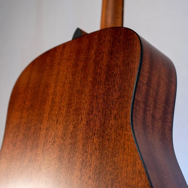 Guitare Martin D-10E