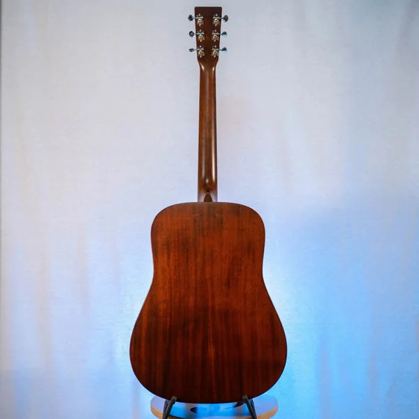 Guitare Martin D-15M
