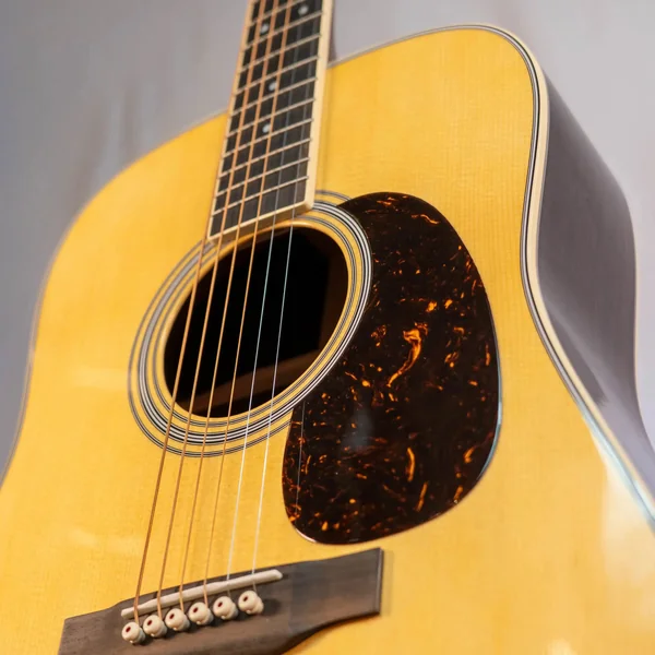 Guitare Martin D-35