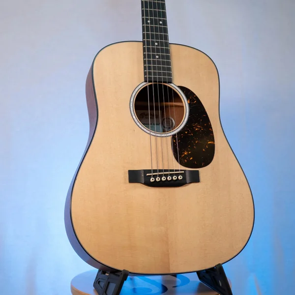 Guitare Martin DJR-10E