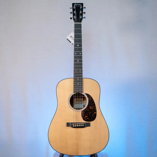 Guitare Martin DJR-10E