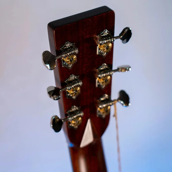 Guitare Martin OM-28