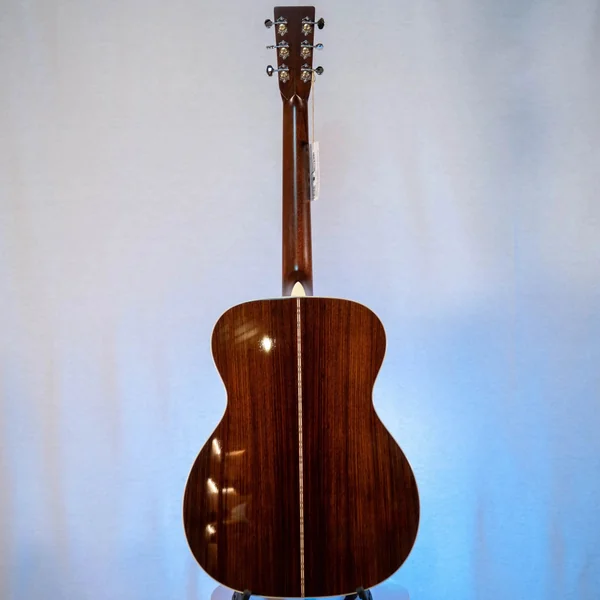 Guitare Martin OM-28