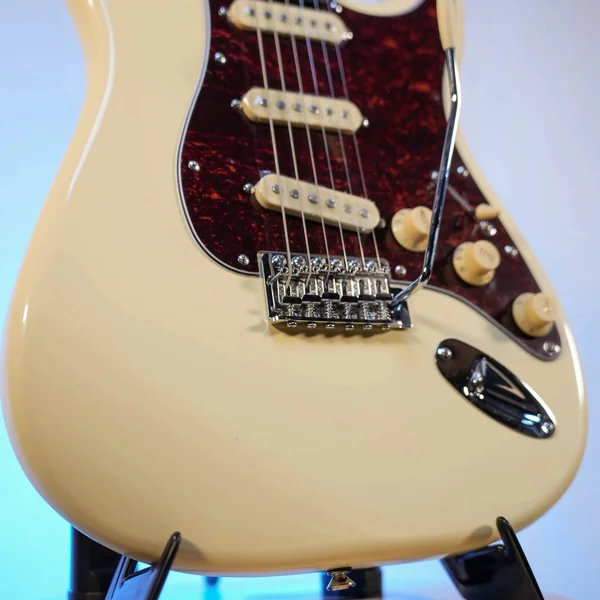 Guitare Prodipe ST80 Crème