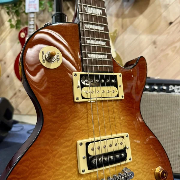 Guitare Tokai Les Paul TK707 Quilt