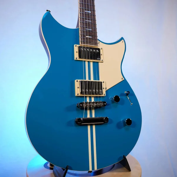 Guitare Yamaha Revstar Standard RSS20 Swift Blue