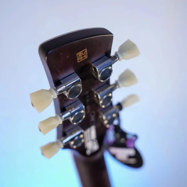 Guitare Yamaha Revstar Standard RSS20 Vintage White