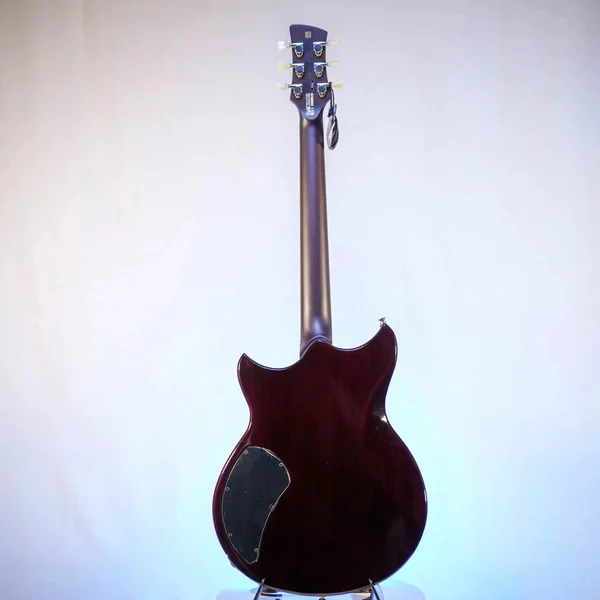 Guitare Yamaha Revstar Standard RSS20 Vintage White