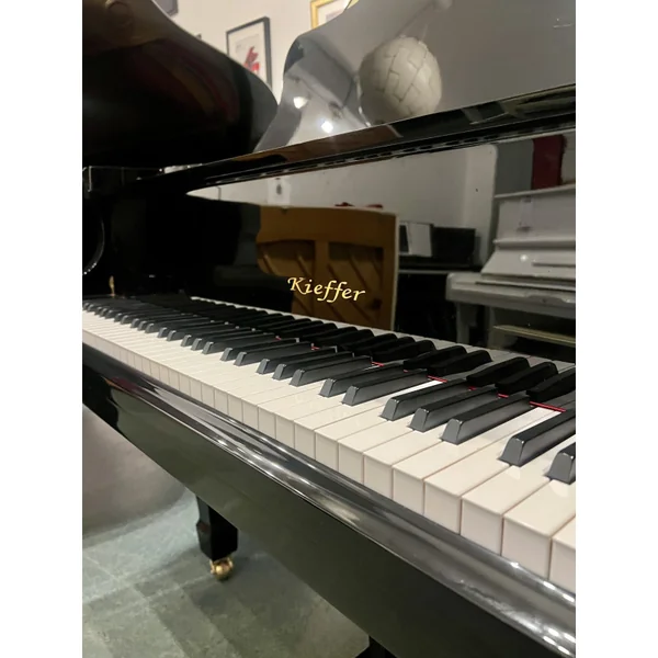 KIEFFER 166 Piano à queue Noir Brillant