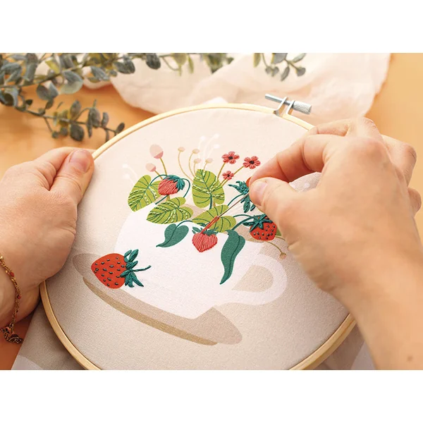 Kit broderie partielle - Fraise des bois