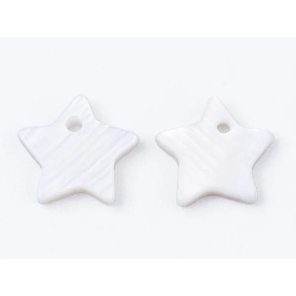 Lot de 10 breloques - étoile - coquillage naturel - 10 mm
