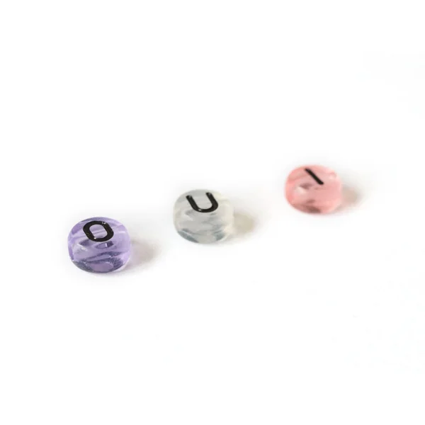 Lot de 200 perles rondes colorées lettres alphabet - transparentes