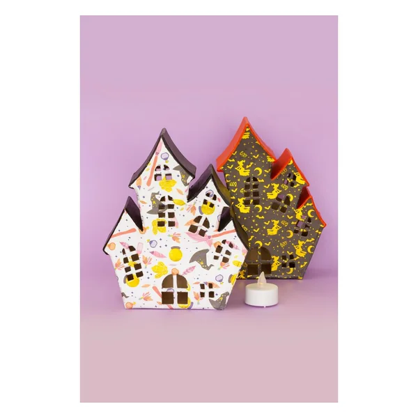 Maison en carton ouvrable « Crazy Castle »