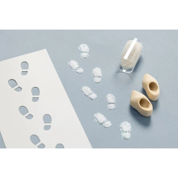 Mini-kit créatif porte de lutin « Empreintes de pas »