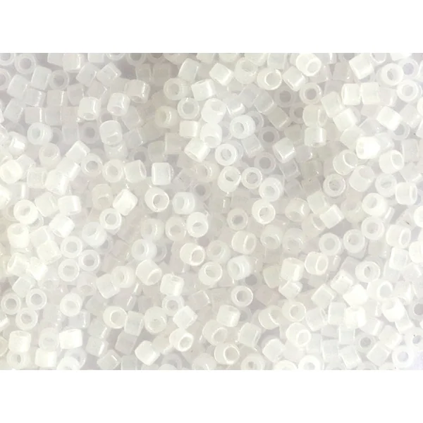 Miyuki Delicas 11/0 - Opal white DB-220