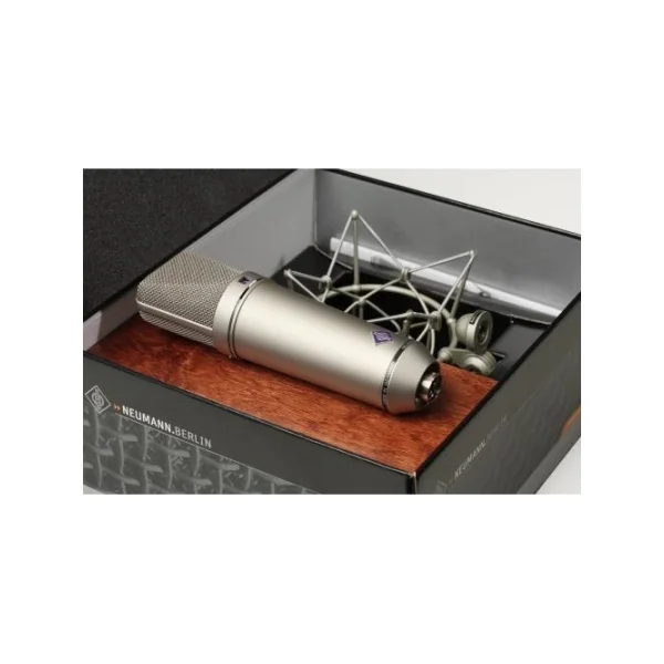 Neumann U87 Ai Studio Set Microphone statique à directivité variable livré avec suspension