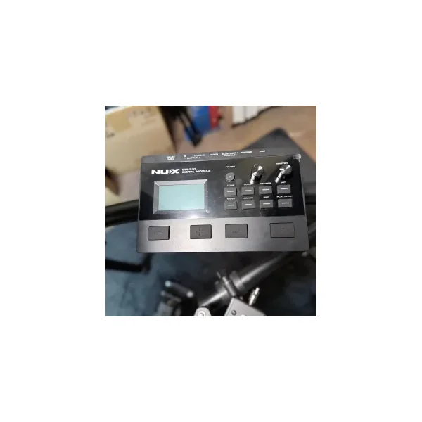 NUX DM-310 Batterie Stock-B