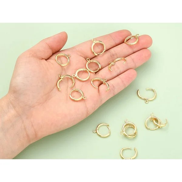 Paire de boucles d'oreilles dormeuses - Doré à l'or fin 18K - 17 mm