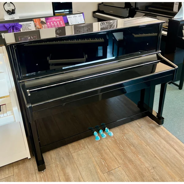Pearl River EU118S Piano Droit Finition Noir Brillant