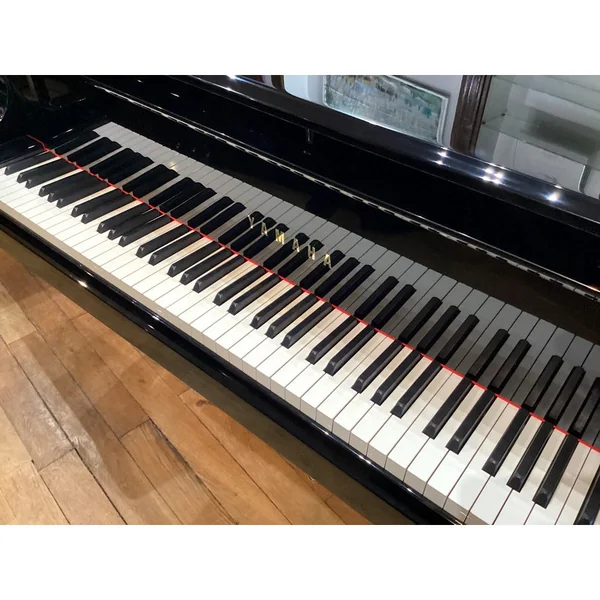 PIANO A QUEUE YAMAHA C3 CONSERVATORY 186cm Noir Brillant