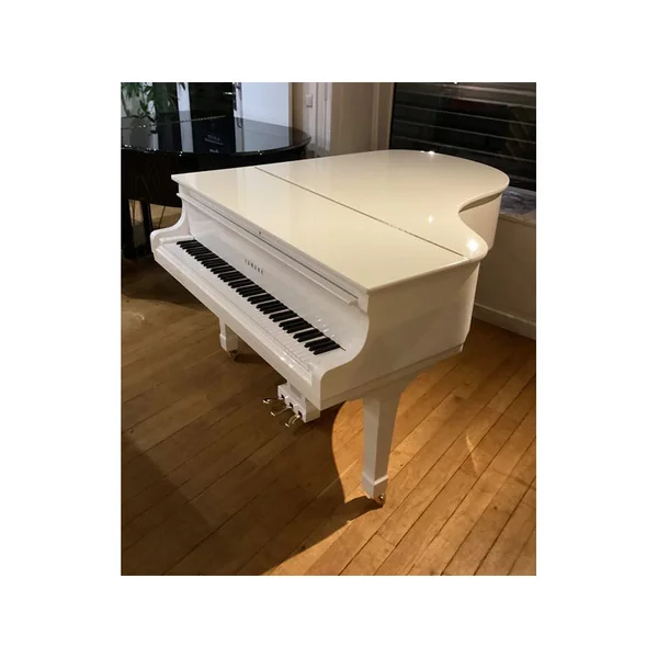 PIANO A QUEUE YAMAHA G2 BLANC BRILLANT 173 CM