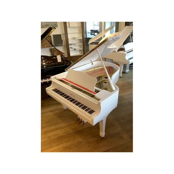 PIANO A QUEUE YAMAHA G3 Blanc Brillant 1m83