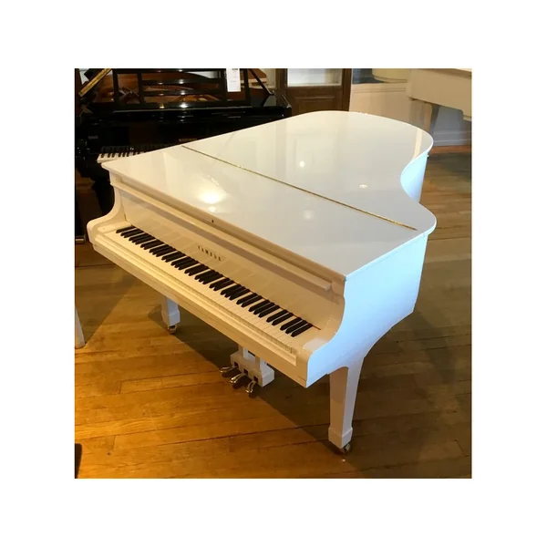 PIANO A QUEUE YAMAHA G3 Blanc Brillant 1m83