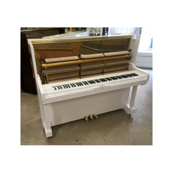 Piano droit Hyundai By Samick U-835 121cm blanc brillant