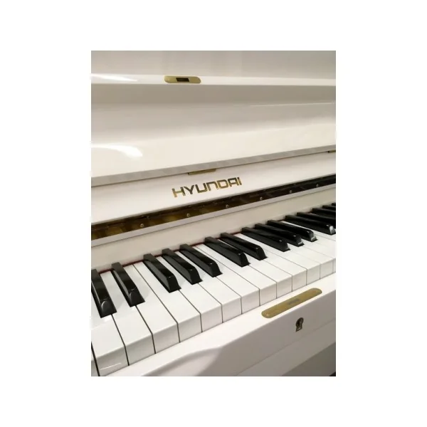 Piano droit Hyundai By Samick U-835 121cm blanc brillant