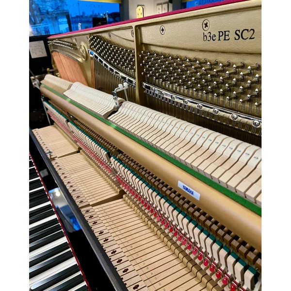 PIANO DROIT YAMAHA B3E SILENT SC2 121CM OCCASION