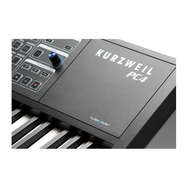 SYNTHETISEUR KURZWEIL PC4