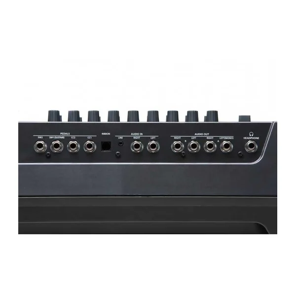 SYNTHETISEUR KURZWEIL PC4
