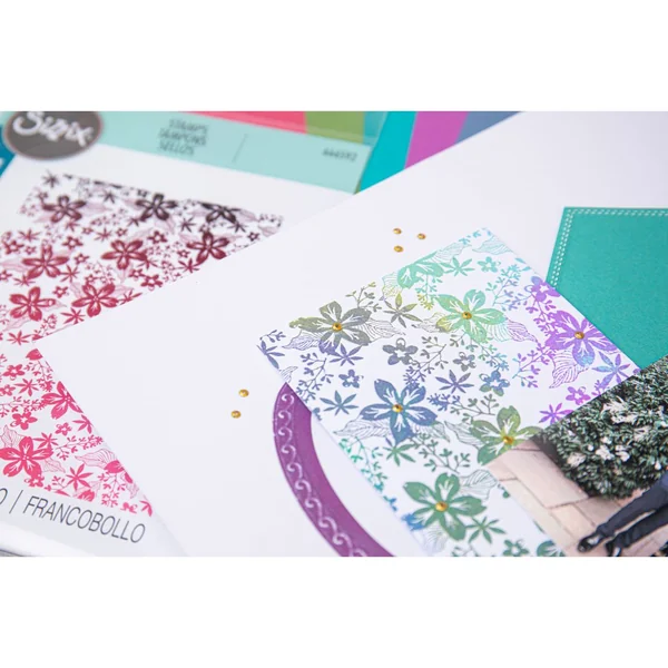 Tampon Clear Stamp Sizzix « Petals by Stacey Park »