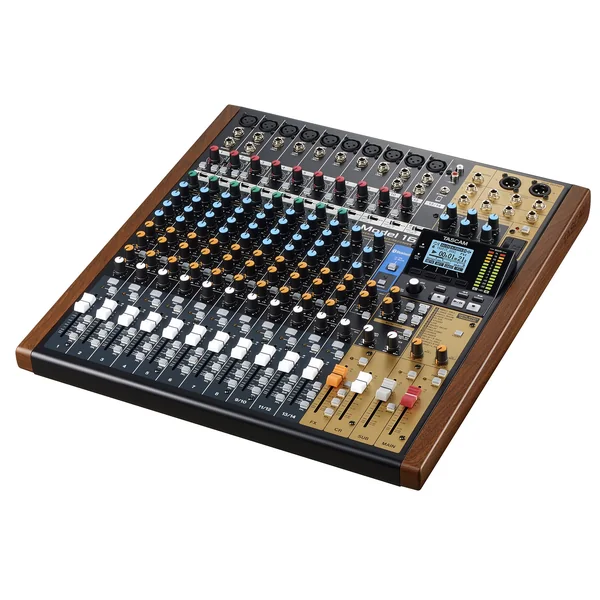Tascam Model 16 analog mixer og 14 track digital recorder