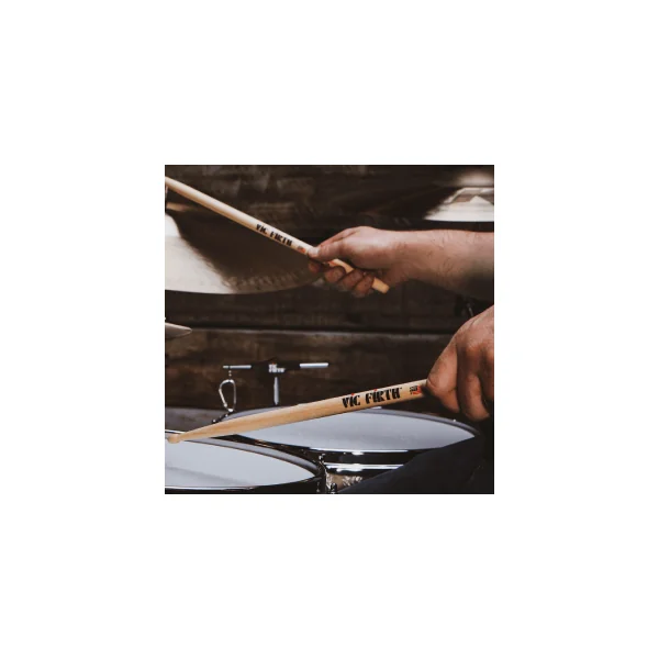 VIC FIRTH Baguettes 5A American Classic Hickory