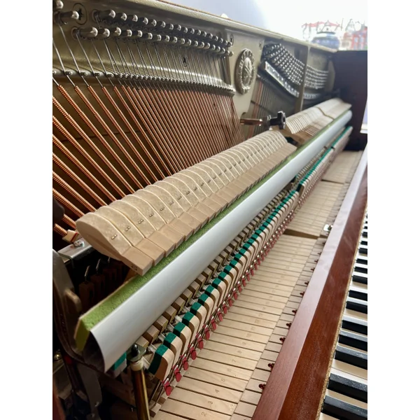 YAMAHA B2 Silent Piano droit Noyer Satiné