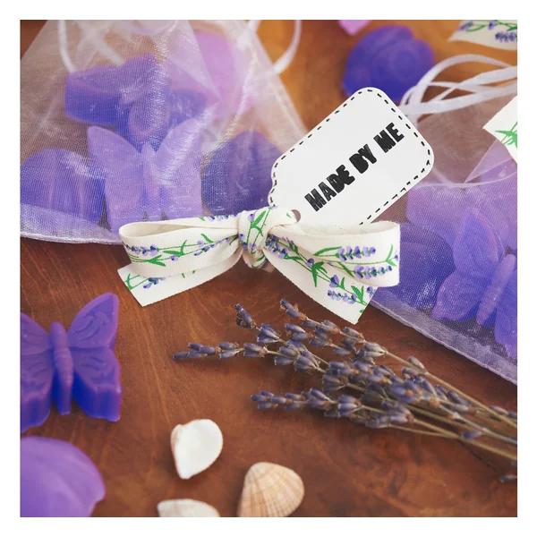 Étiquettes cadeaux VBS « White Mix »